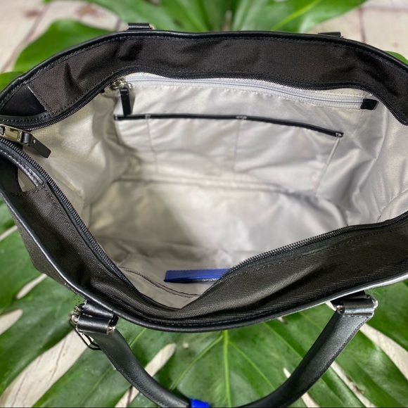 Sold! NWT! Tumi Nell Tote Black - Picture 6 of 8